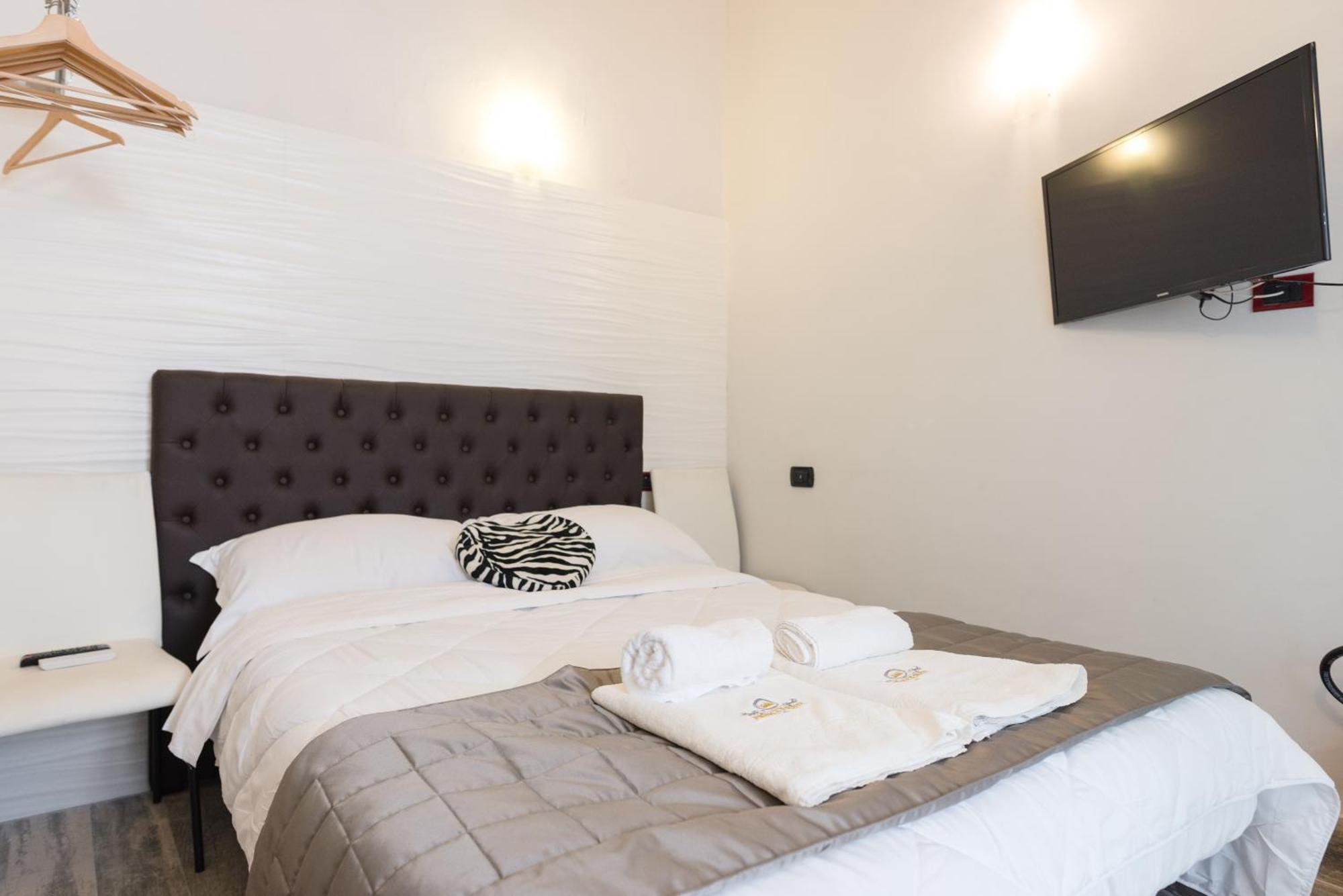 רומא Prince'S Suite - Budget Rooms & Apt Piazza Del Popolo מראה חיצוני תמונה