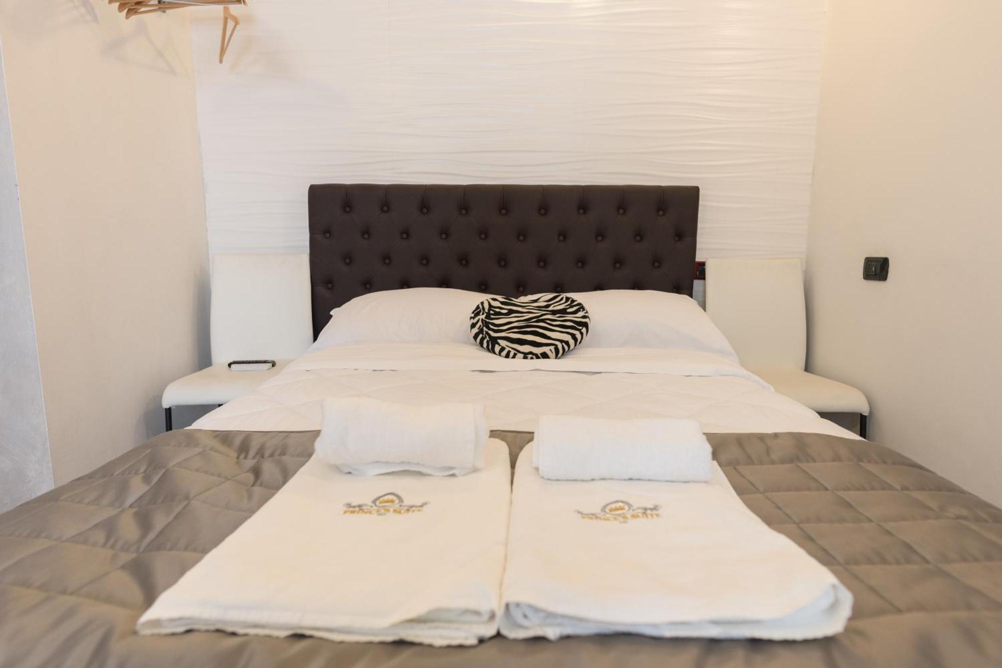 רומא Prince'S Suite - Budget Rooms & Apt Piazza Del Popolo מראה חיצוני תמונה